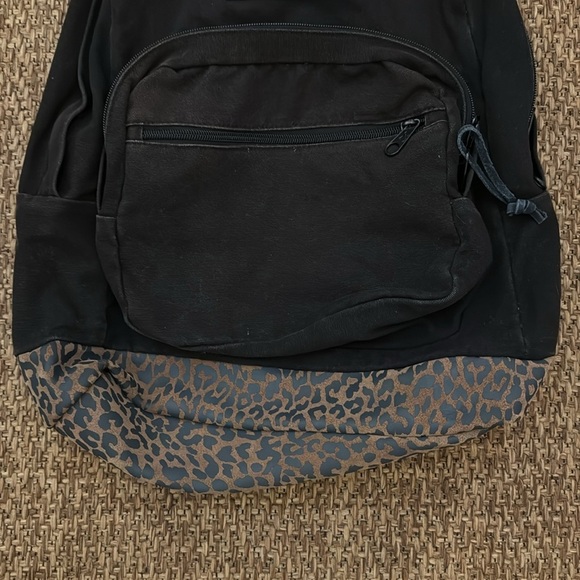 JanSport Right Pack Backpack with Cowhide Split Suede Boot Cheetah Print - Picture 4 of 9